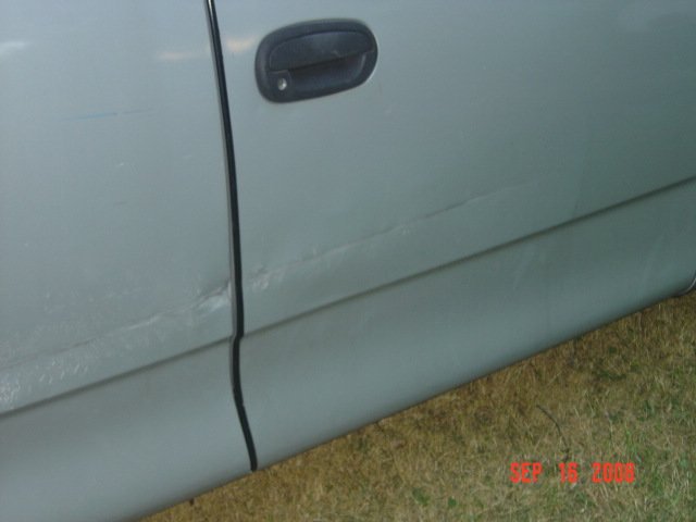 dmgtrk05698.jpg